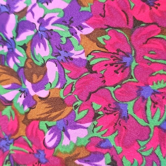 Kathryn 2 Pcs PJ‎ Set Floral Multicolor Women's Top. Satin Soft Luxury. Meduim - Picture 9 of 12